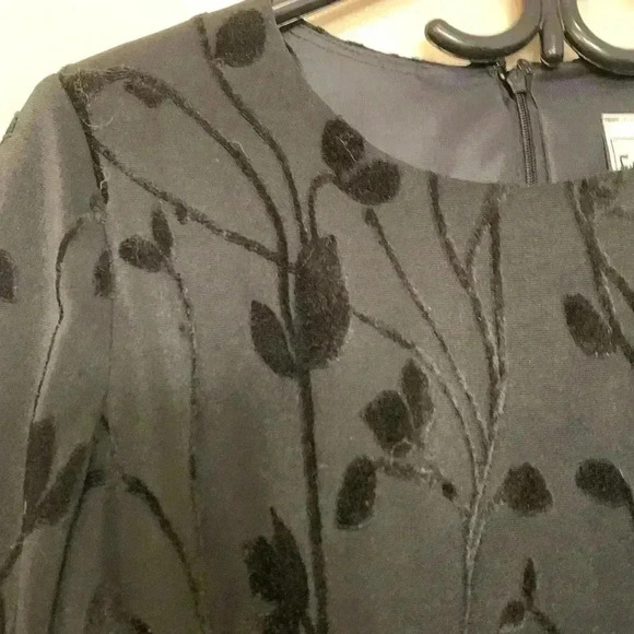 Frank Usher, black on black leaf pattern long sleeved midi cocktail dress - Picture 11 of 11